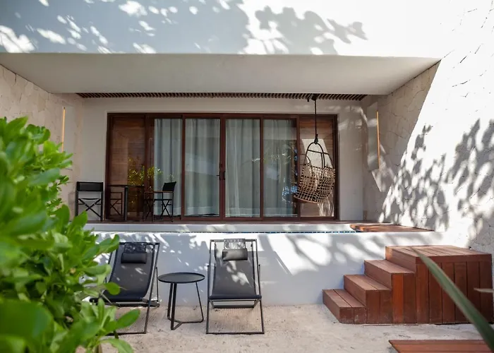 Hotel Tago By G