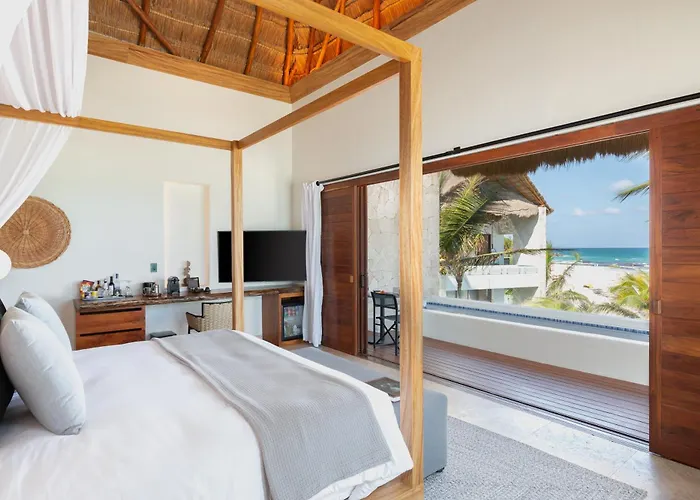 Tago By G Tulum