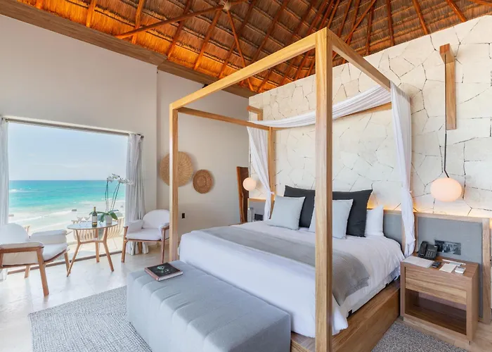 Tago By G Hotel