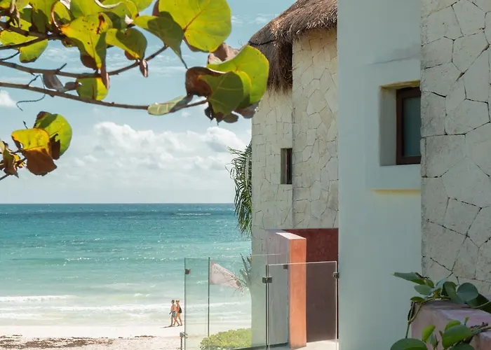 Tago By G Hotel 5*