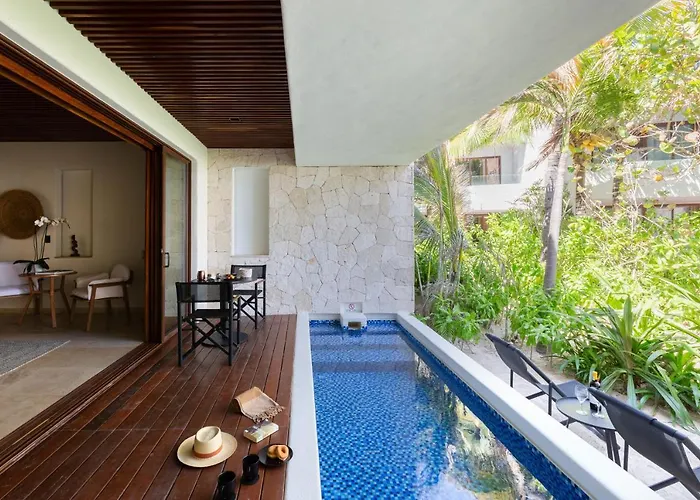 Tago By G Hotel 5*